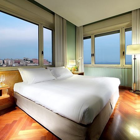 Exe Majestic Hotell Napoli Eksteriør bilde