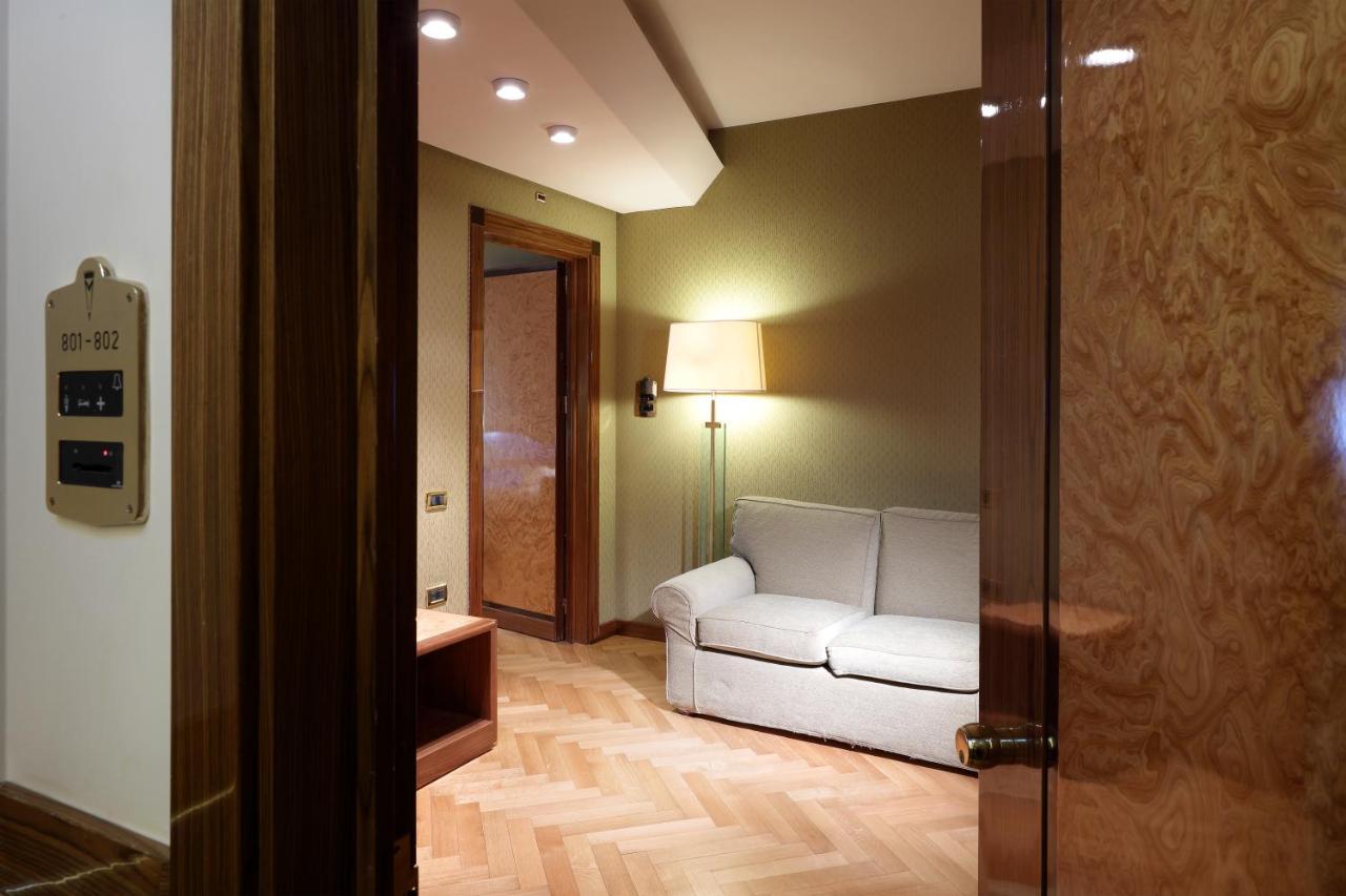 Exe Majestic Hotell Napoli Eksteriør bilde