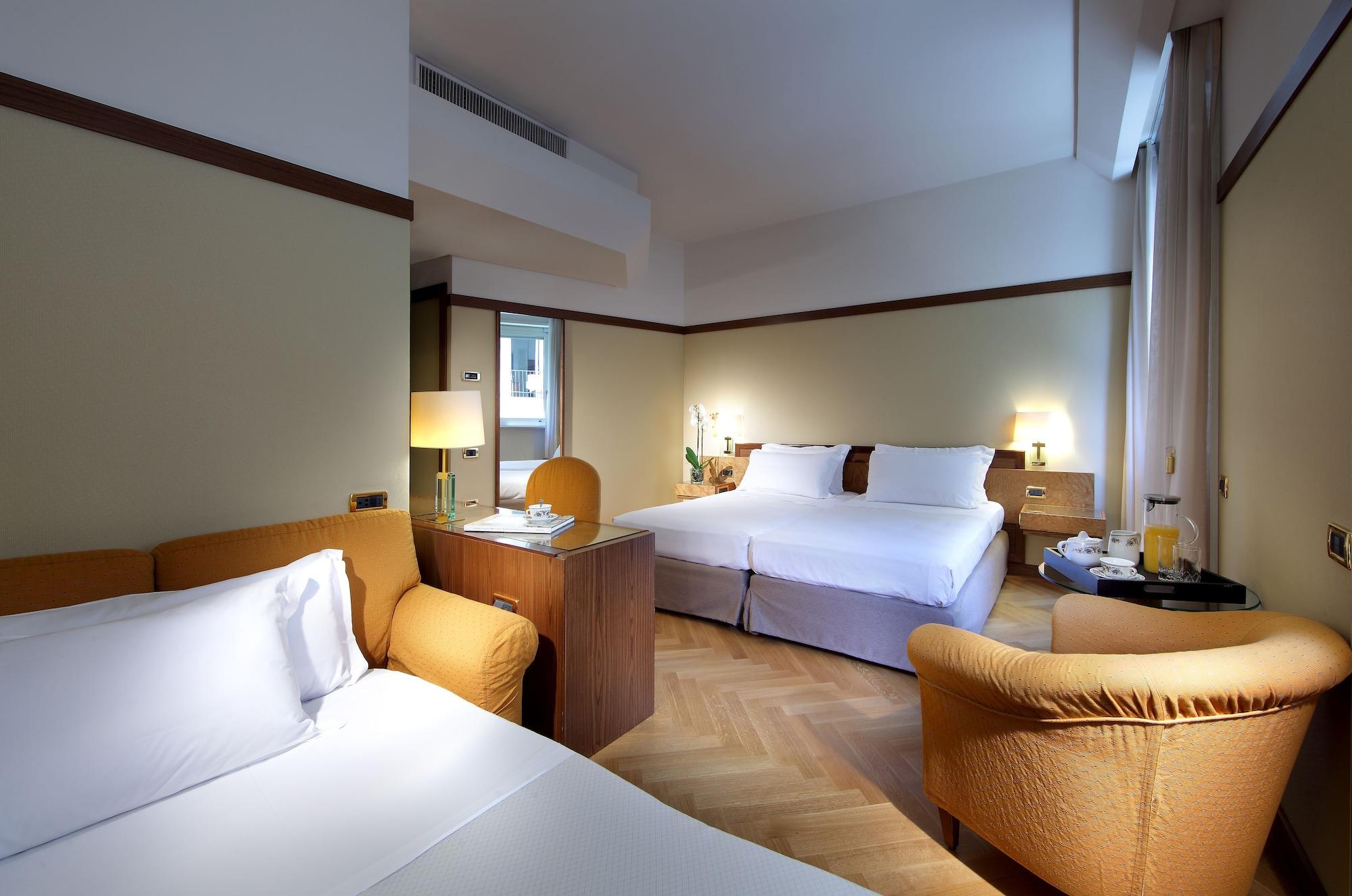 Exe Majestic Hotell Napoli Eksteriør bilde