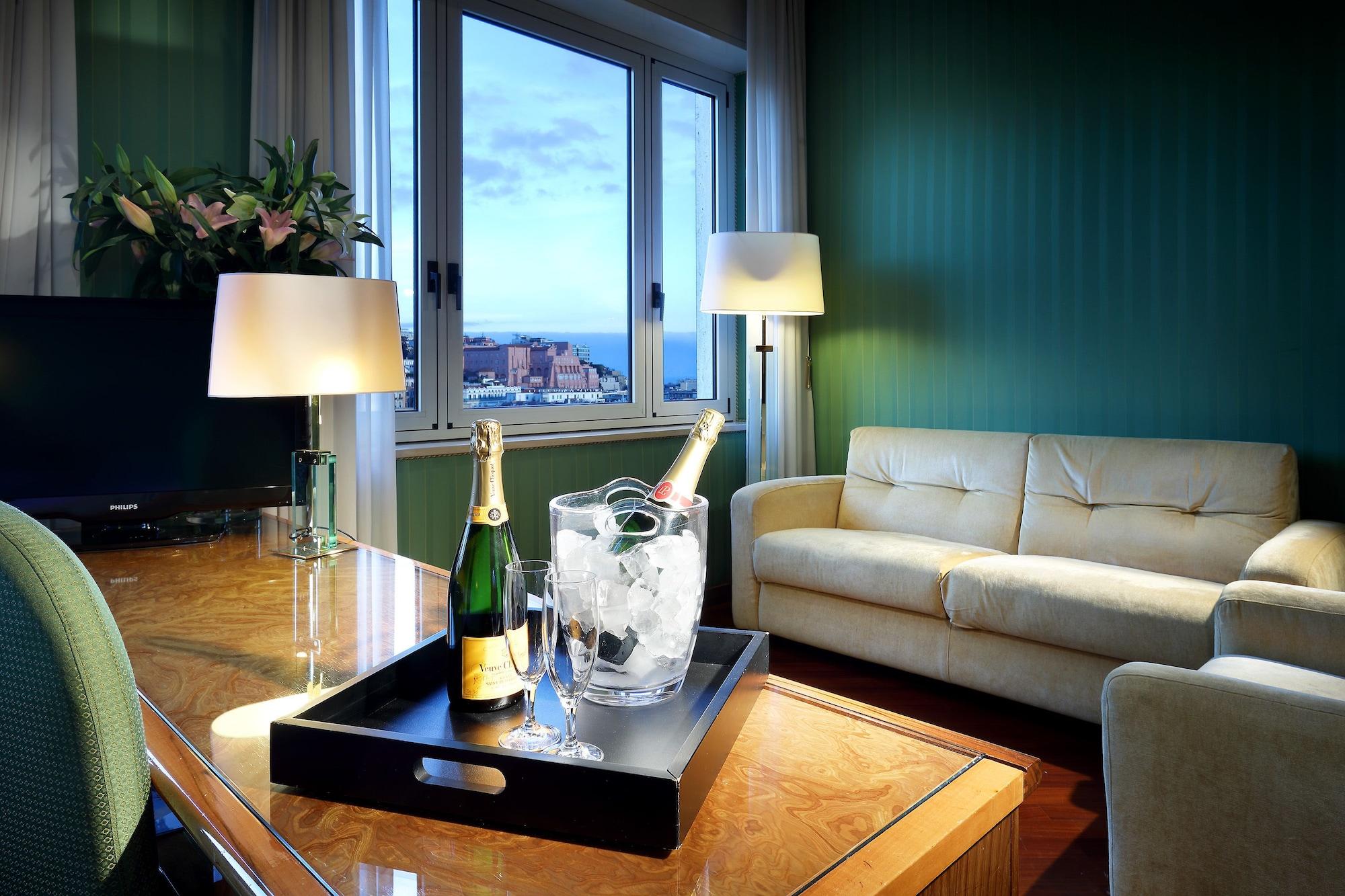 Exe Majestic Hotell Napoli Eksteriør bilde