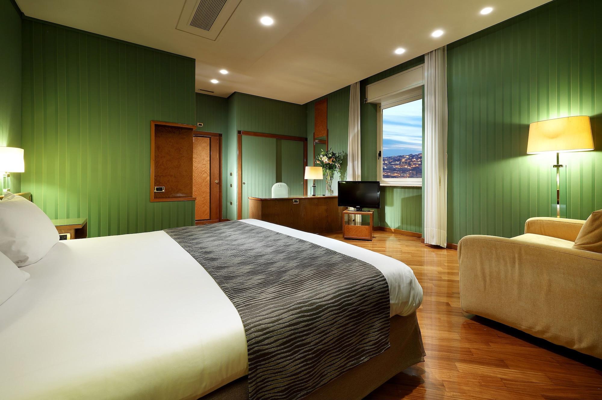 Exe Majestic Hotell Napoli Eksteriør bilde
