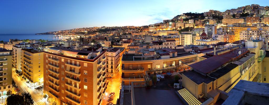 Exe Majestic Hotell Napoli Eksteriør bilde
