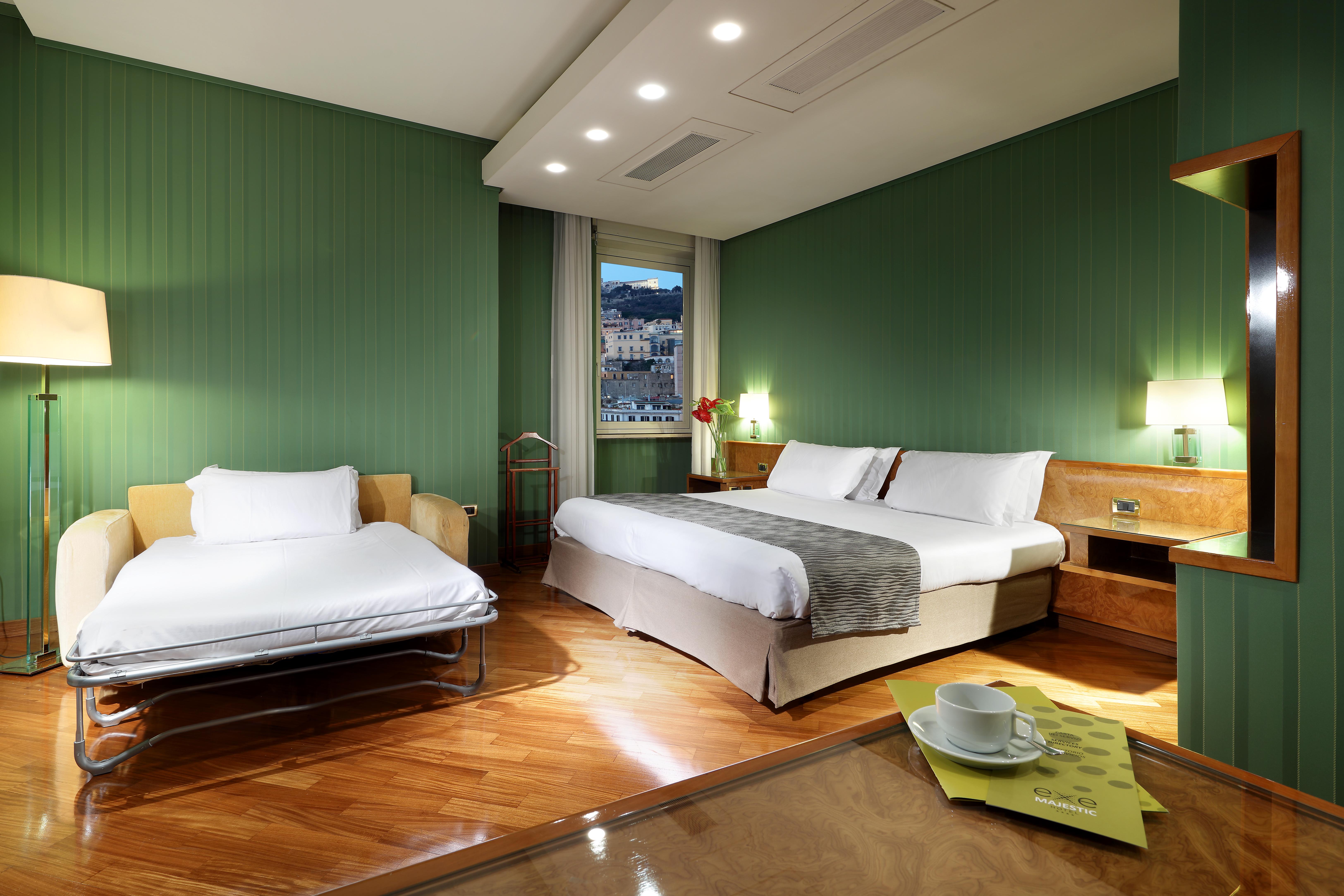 Exe Majestic Hotell Napoli Eksteriør bilde