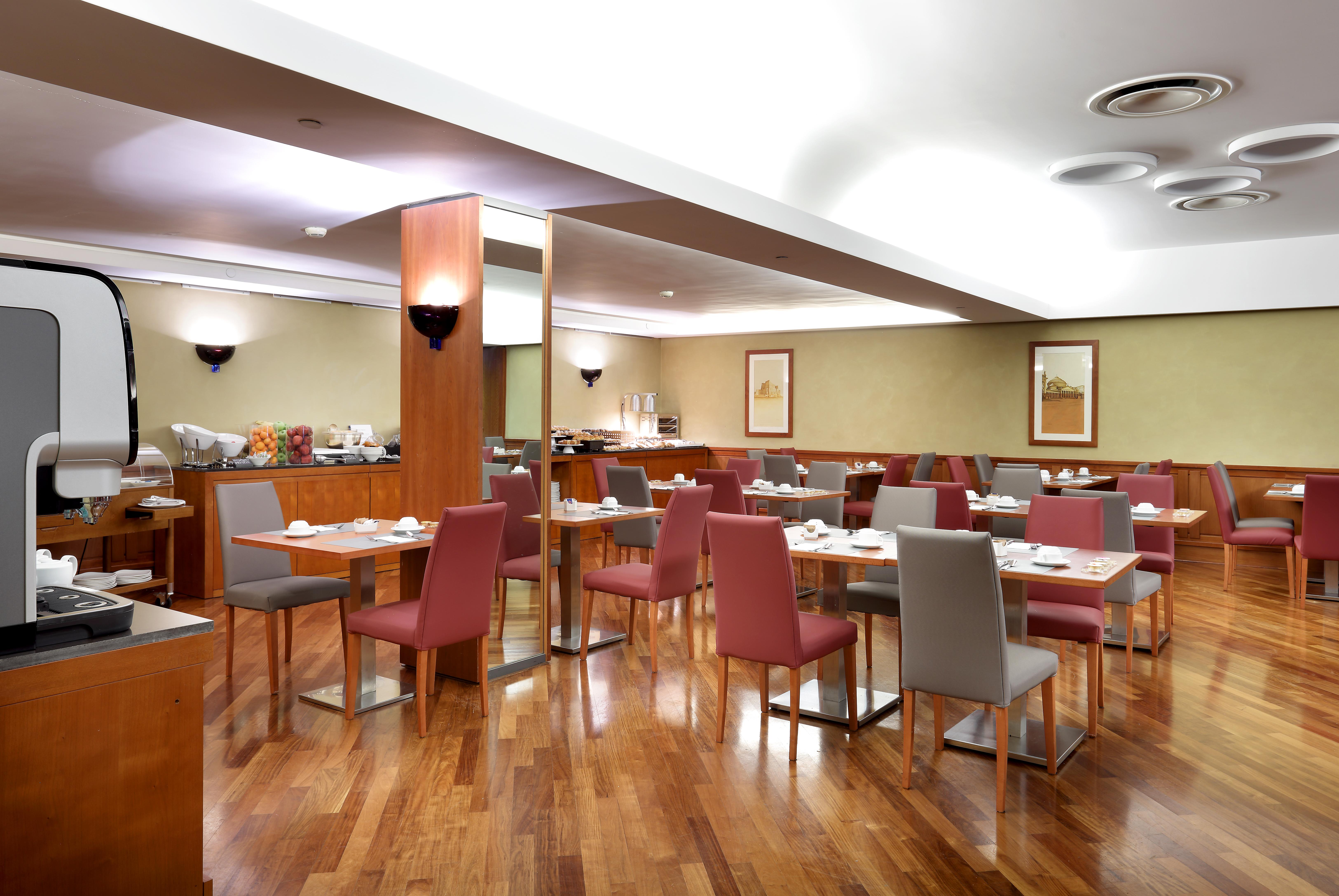 Exe Majestic Hotell Napoli Eksteriør bilde