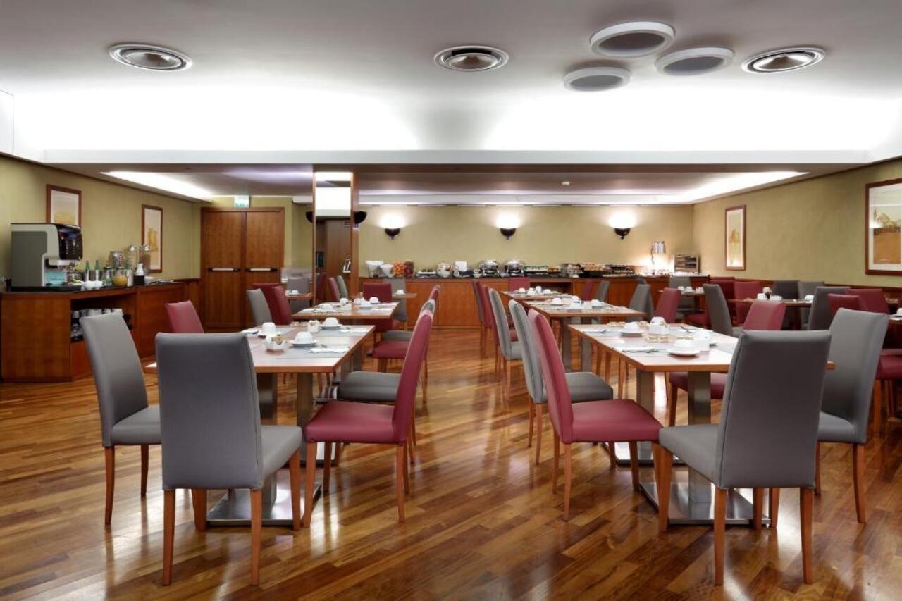 Exe Majestic Hotell Napoli Eksteriør bilde