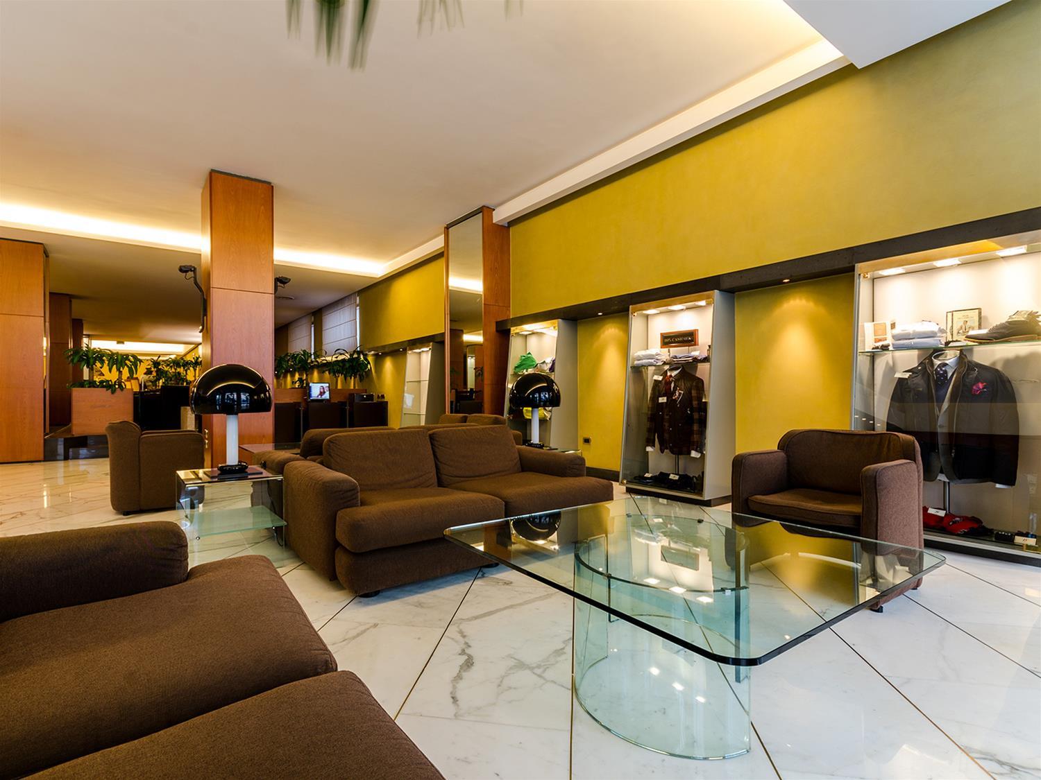 Exe Majestic Hotell Napoli Eksteriør bilde