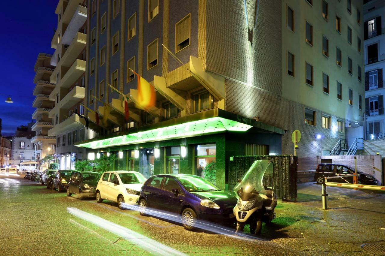 Exe Majestic Hotell Napoli Eksteriør bilde